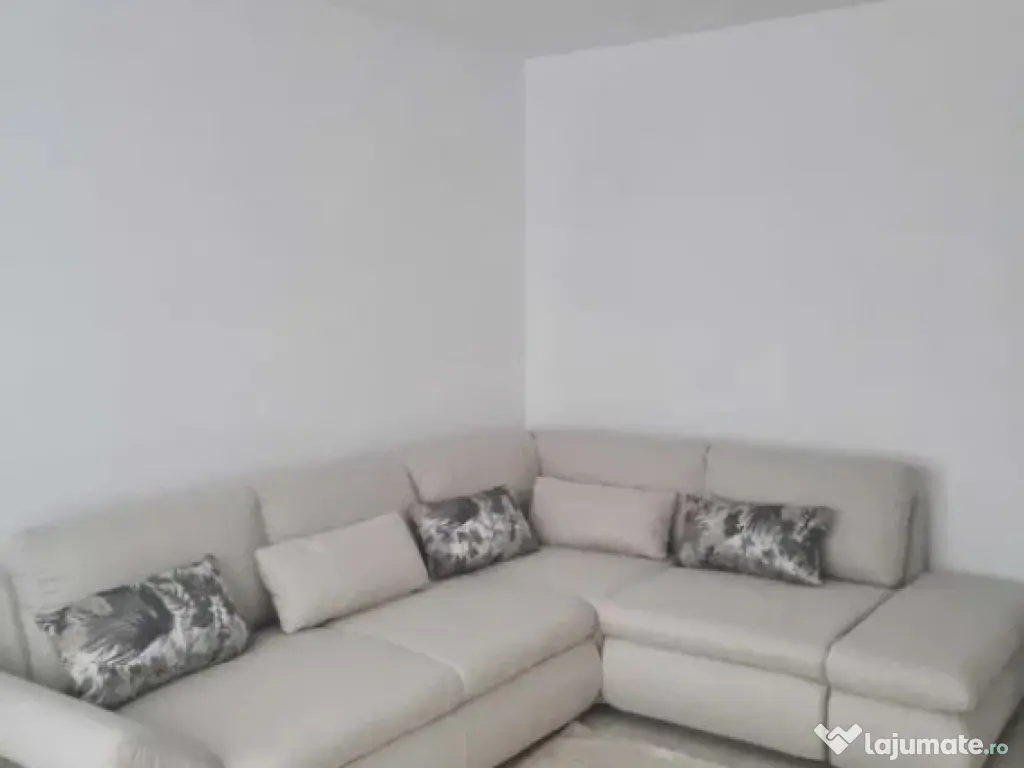 Garsoniera decomandata - zona Astra 