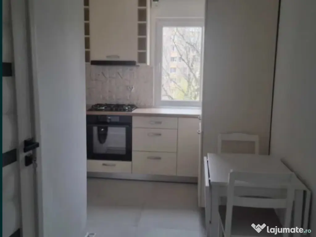 Garsoniera decomandata - zona Astra 