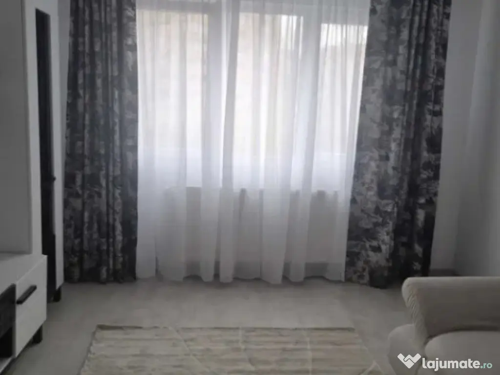 Garsoniera decomandata - zona Astra 