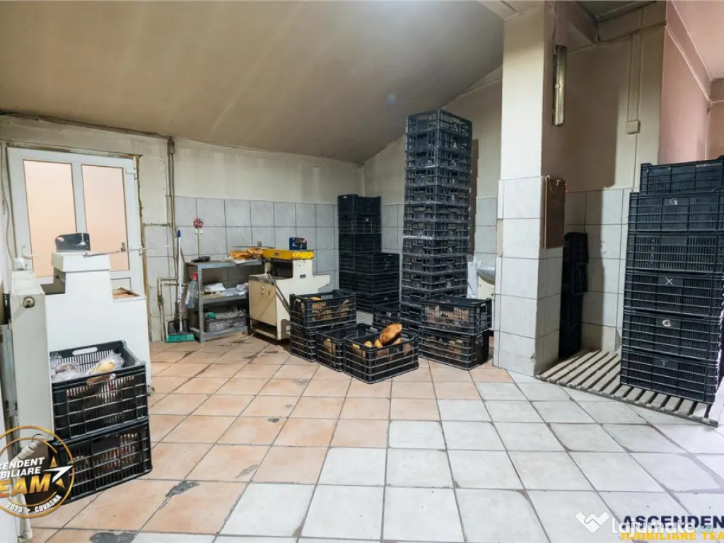 Spatiu comercial afacere functionala: brutarie,rute de distr