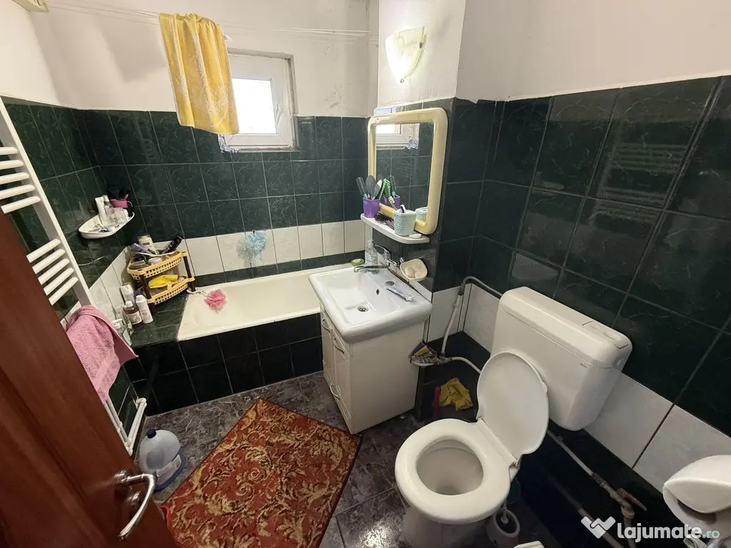 Apartament 3 camere zona Dacia 