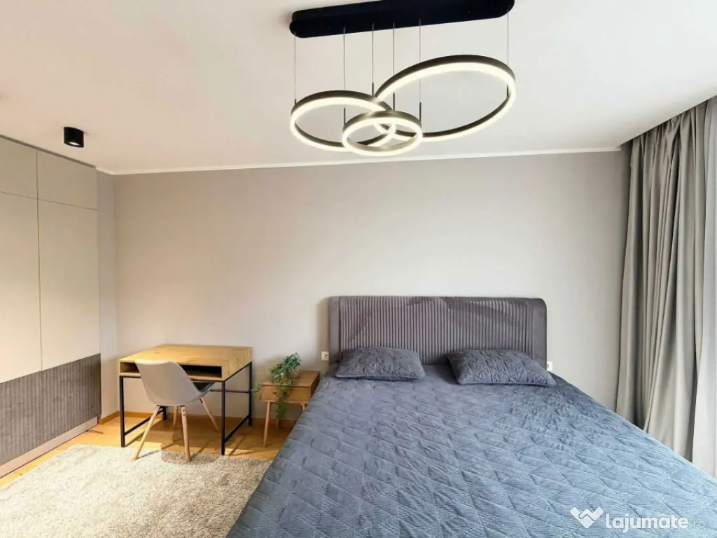 Apartament de 3 camere Urban Plaza 