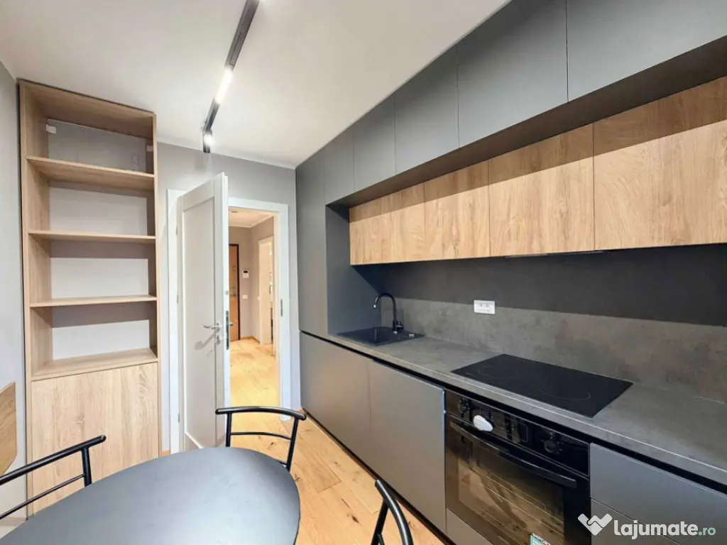 Apartament de 3 camere Urban Plaza 