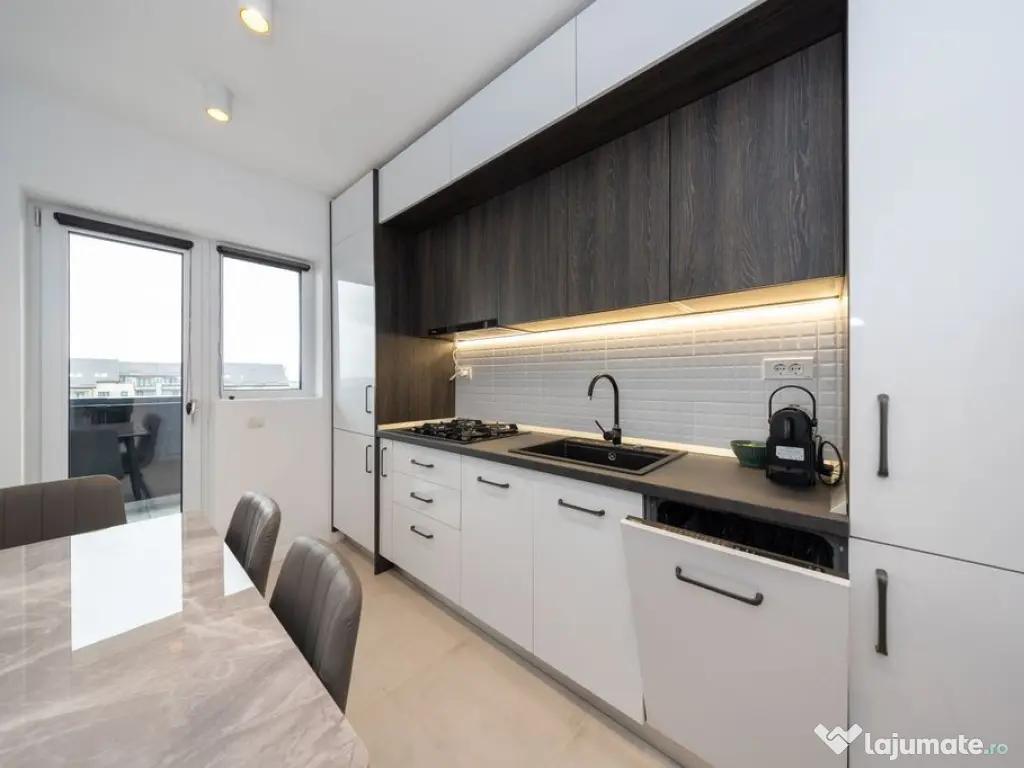 Apartament 3 camere premium, de închiriat | Tractorul | ... 