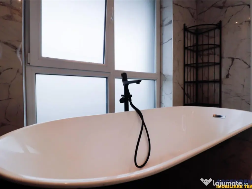 Penthouse Qualis Tractorul Brasov,terasa panoramica,3 balcoa 