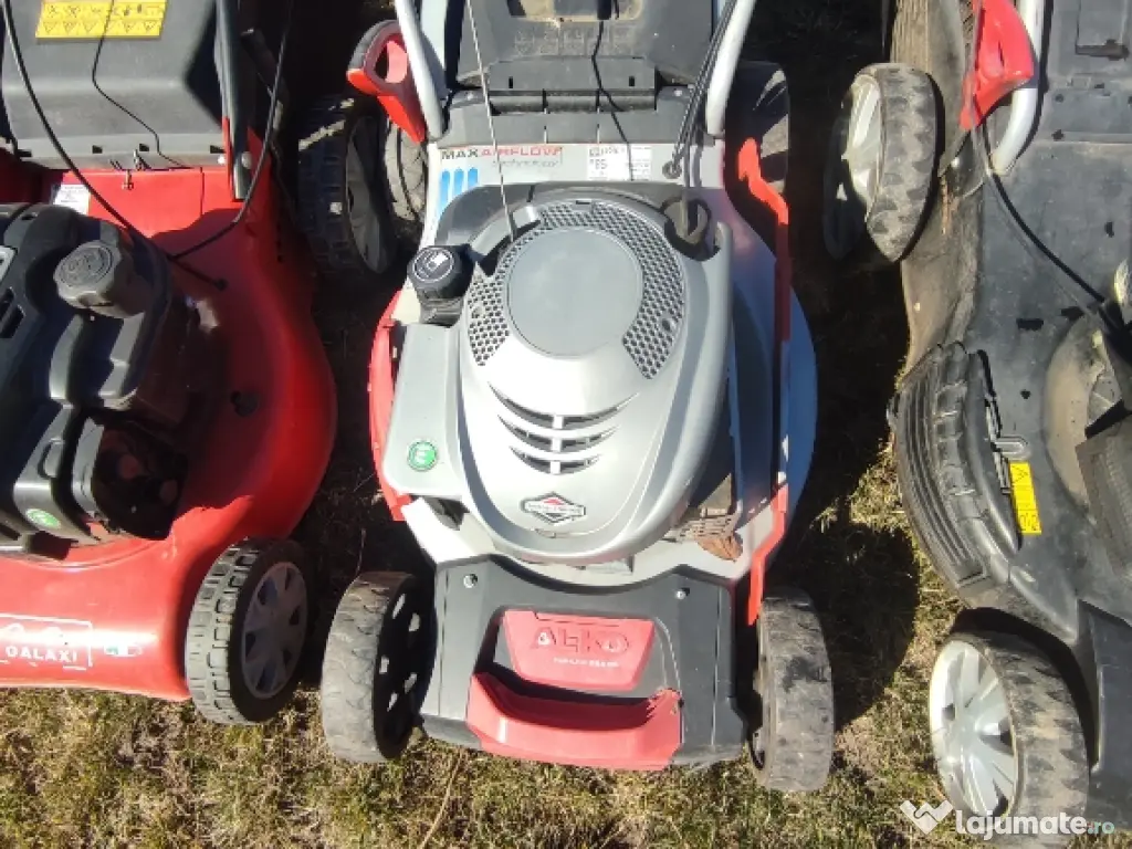 Cositoare gazon pe benzina 