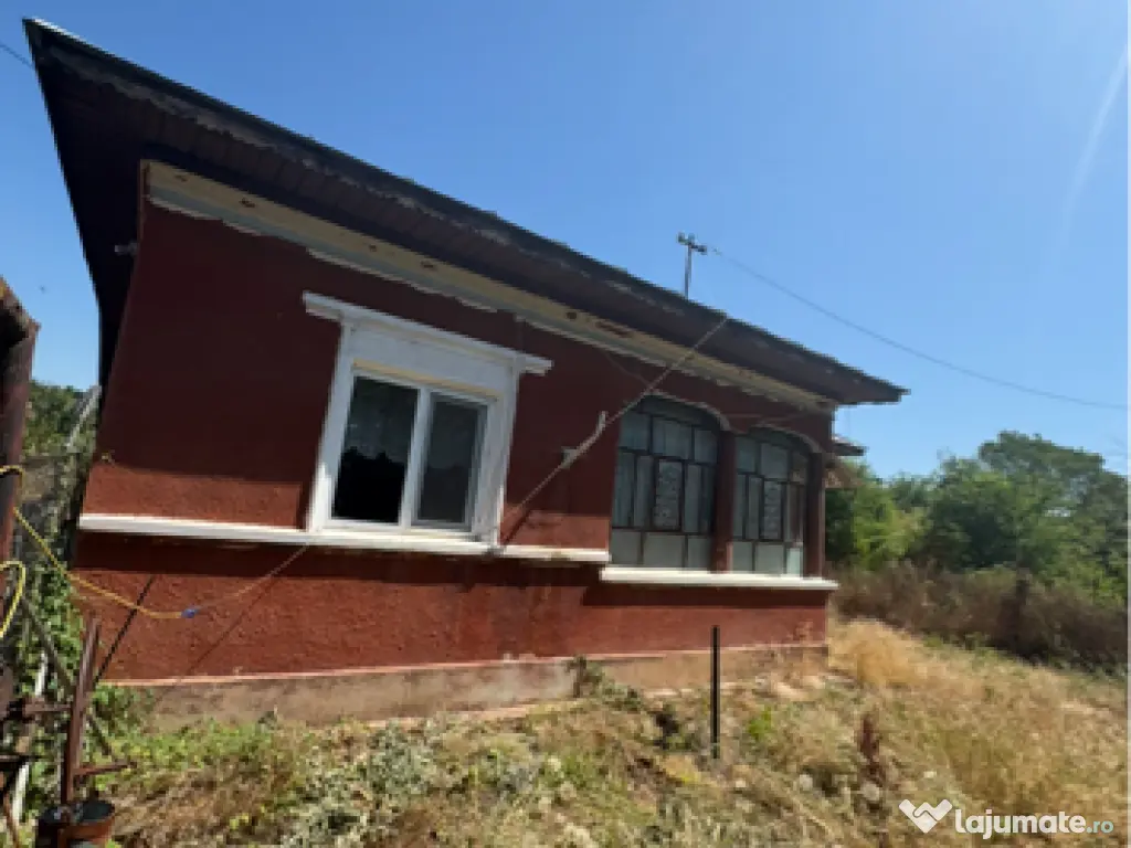 Casă de vânzare Calugareni sat Hulubești 