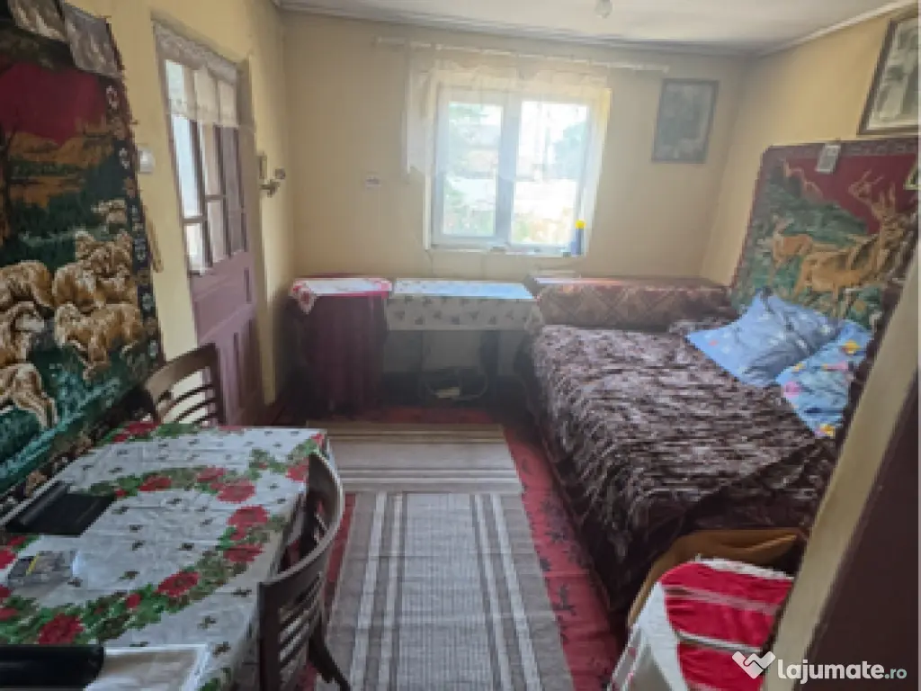 Casă de vânzare Calugareni sat Hulubești 