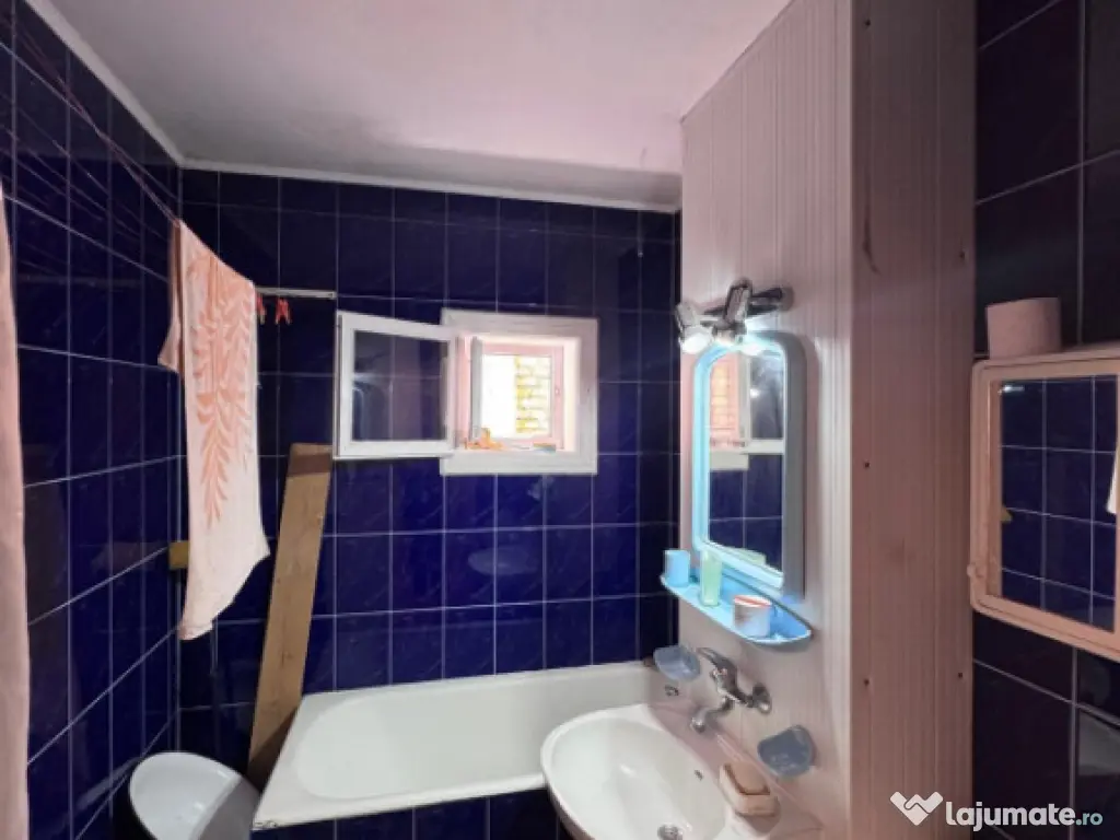 Apartament 3 camere , zona Hurmuzachi , Radauti 