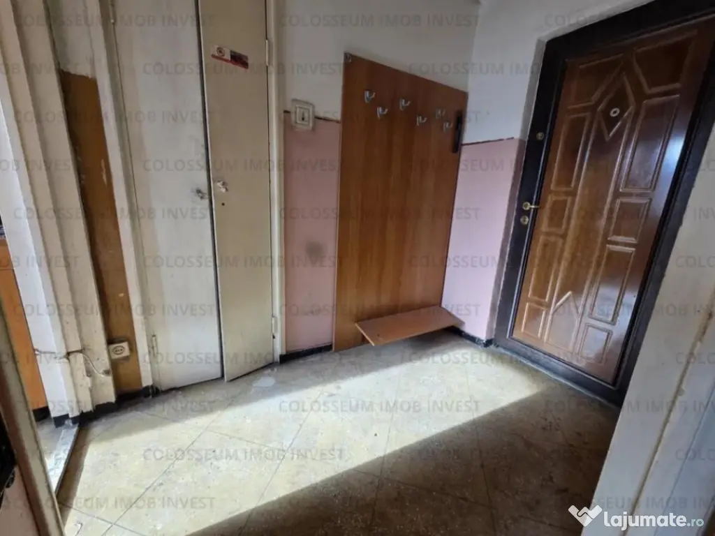 Apartament 2 camere, semidecomandat - zona Garii 