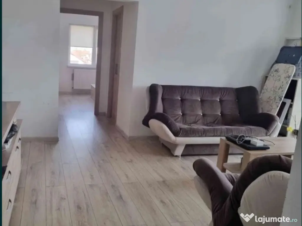 Apartament 2 camere, decomandat - zona Astra 