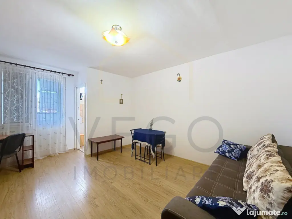 Garsoniera 28 mp + balcon 4 mp in Manastur, pe strada Parang