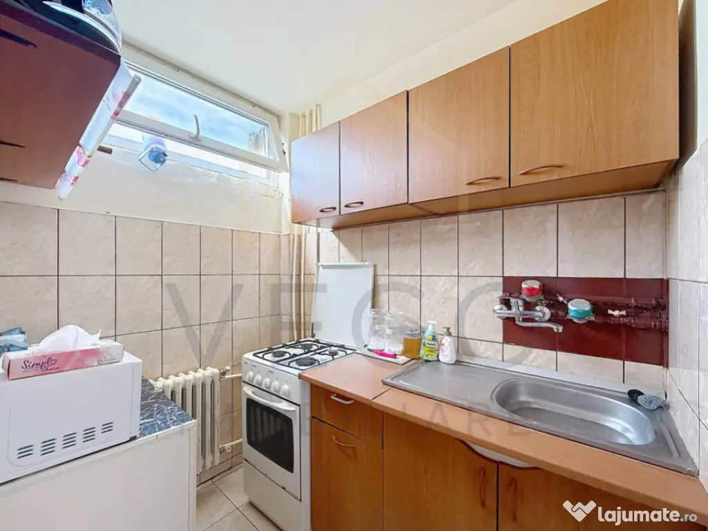 Garsoniera 28 mp + balcon 4 mp in Manastur, pe strada Parang 