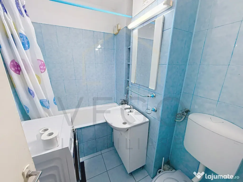 Garsoniera 28 mp + balcon 4 mp in Manastur, pe strada Parang 