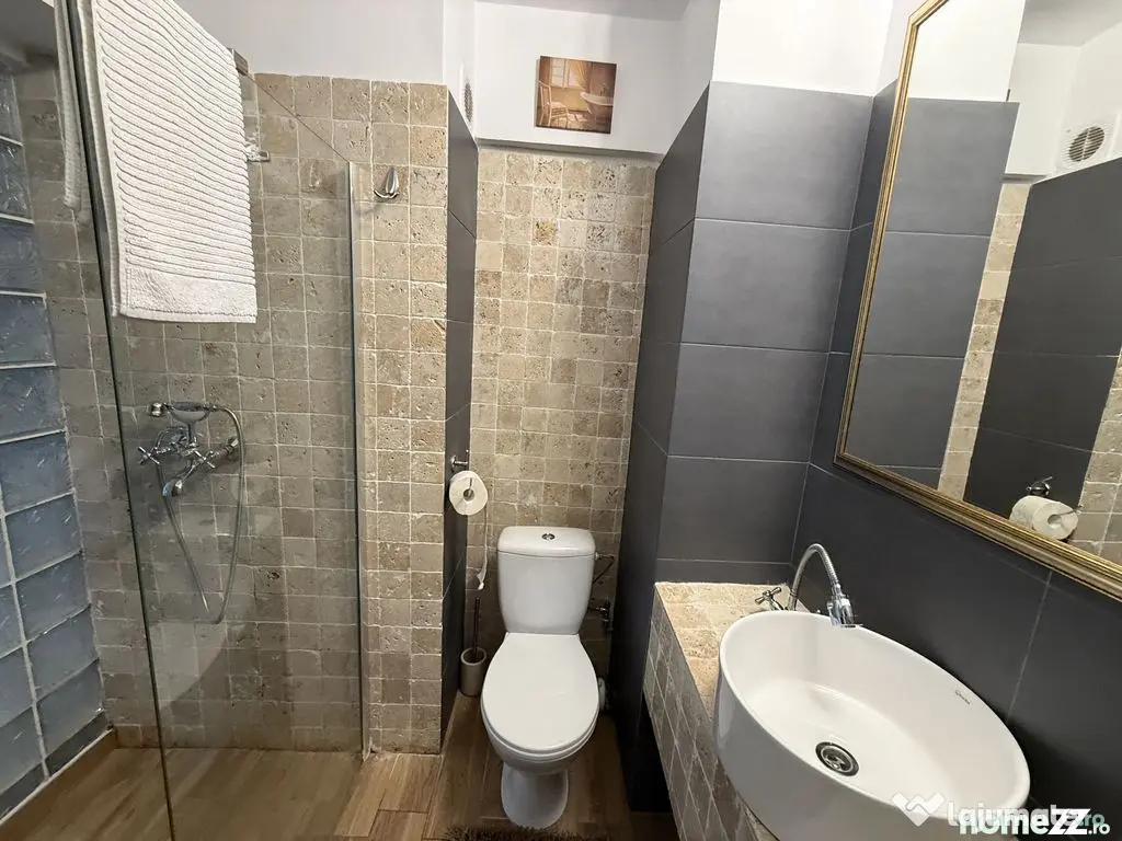 Apartament 3 camere zona Faleza Nord 