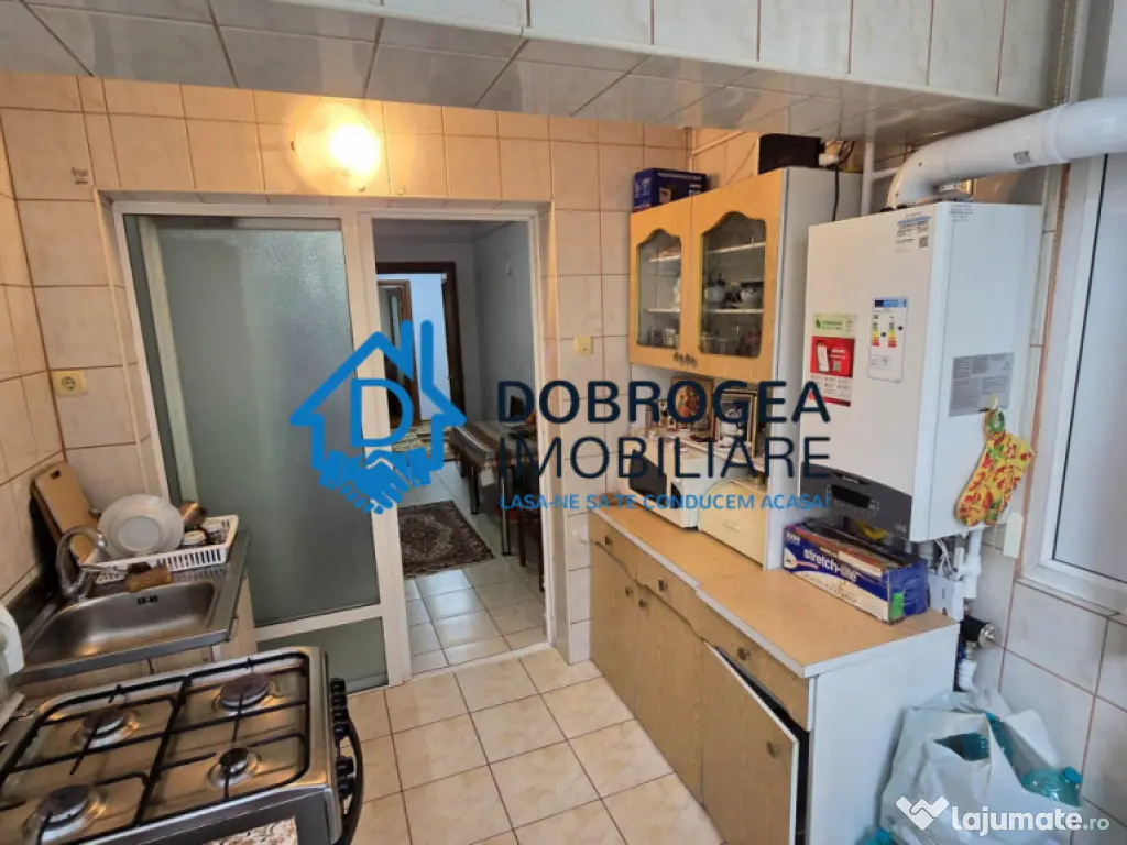 STRADA VICTORIEI - 3 CAMERE DECOMANDAT, ETAJ 1 ,CENTRALA GAZ 