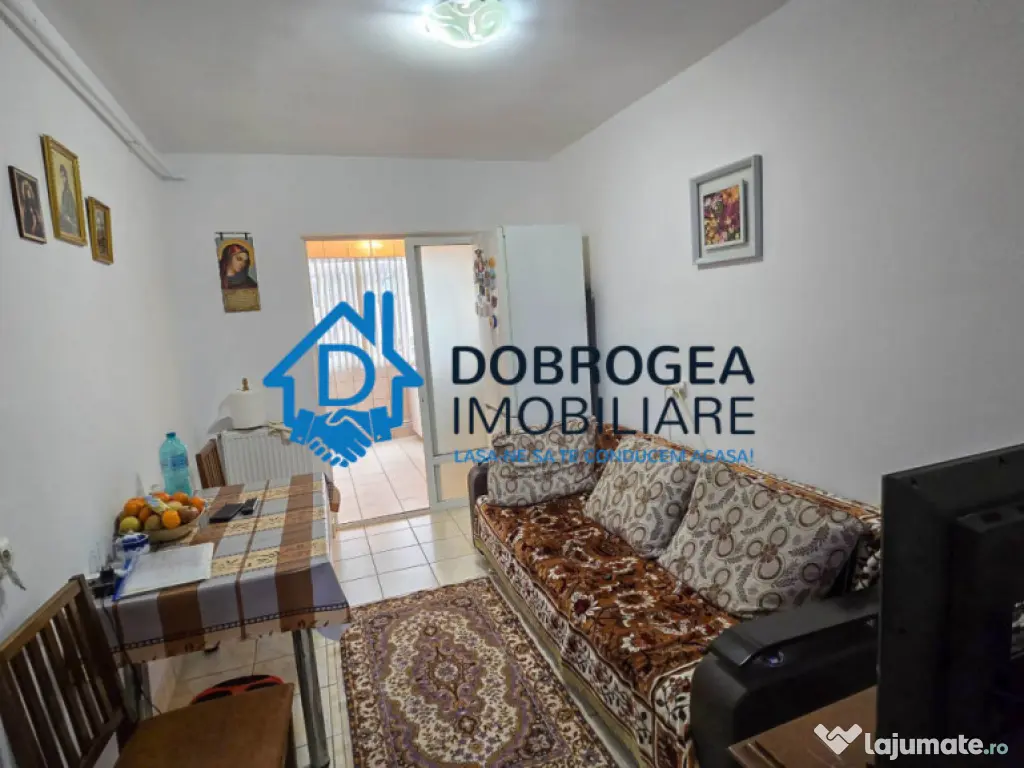 STRADA VICTORIEI - 3 CAMERE DECOMANDAT, ETAJ 1 ,CENTRALA GAZ 