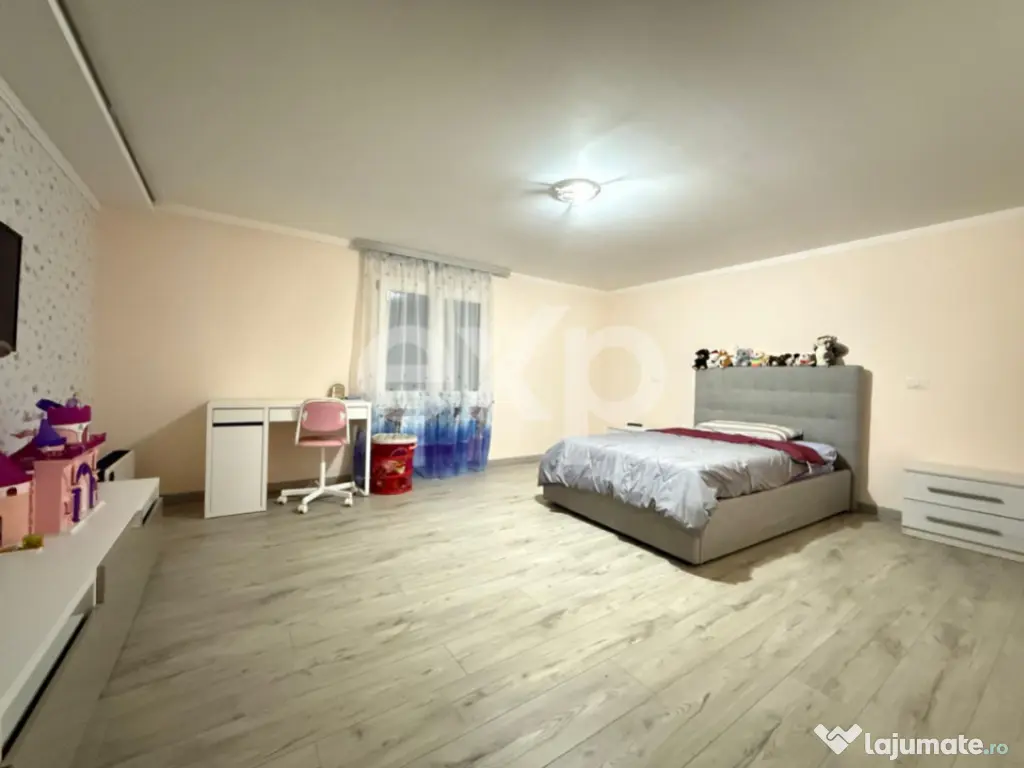 Casă premium cu 5 camere de vânzare în Șerbești, comuna 