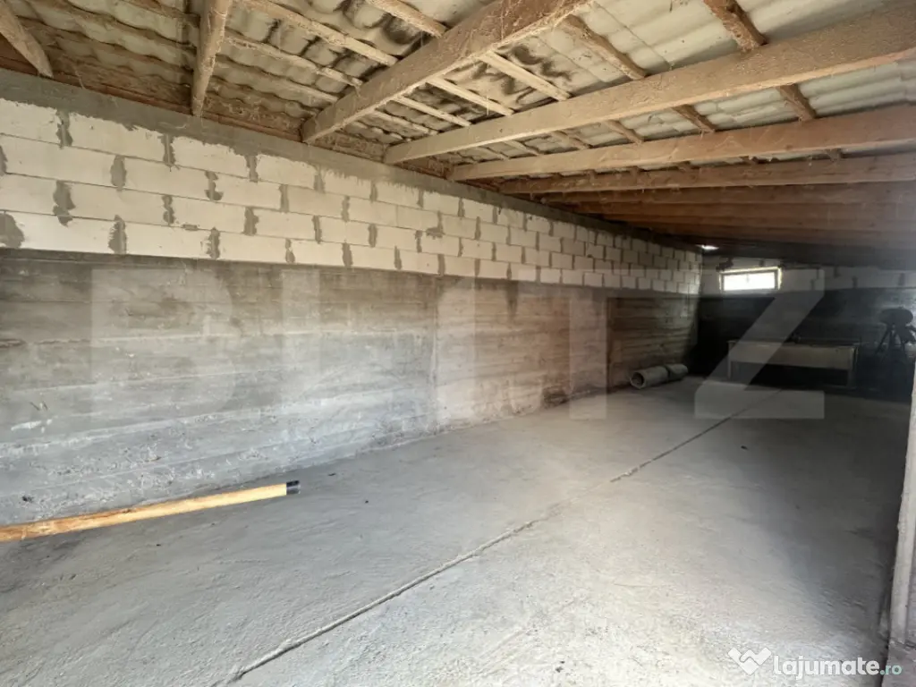 Parc industrial Bârsãu (HALE-BIROURI-APARTAMENT DE LOCUIT- 