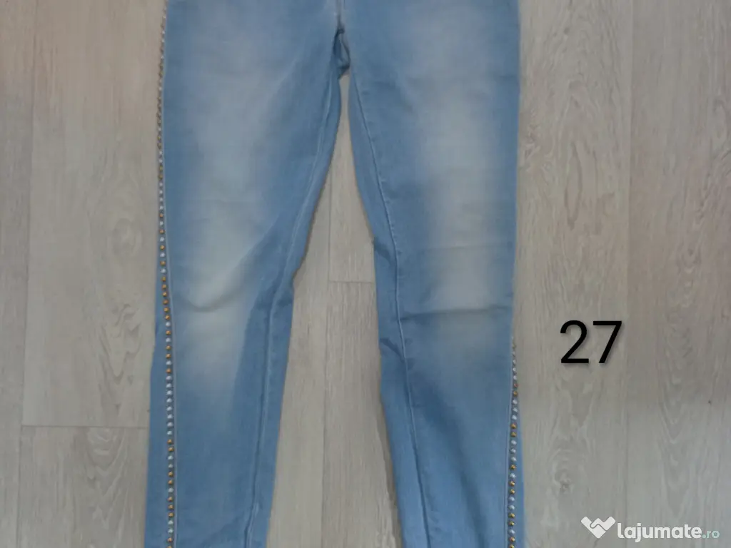 Îmbrăcăminte pentru femei 