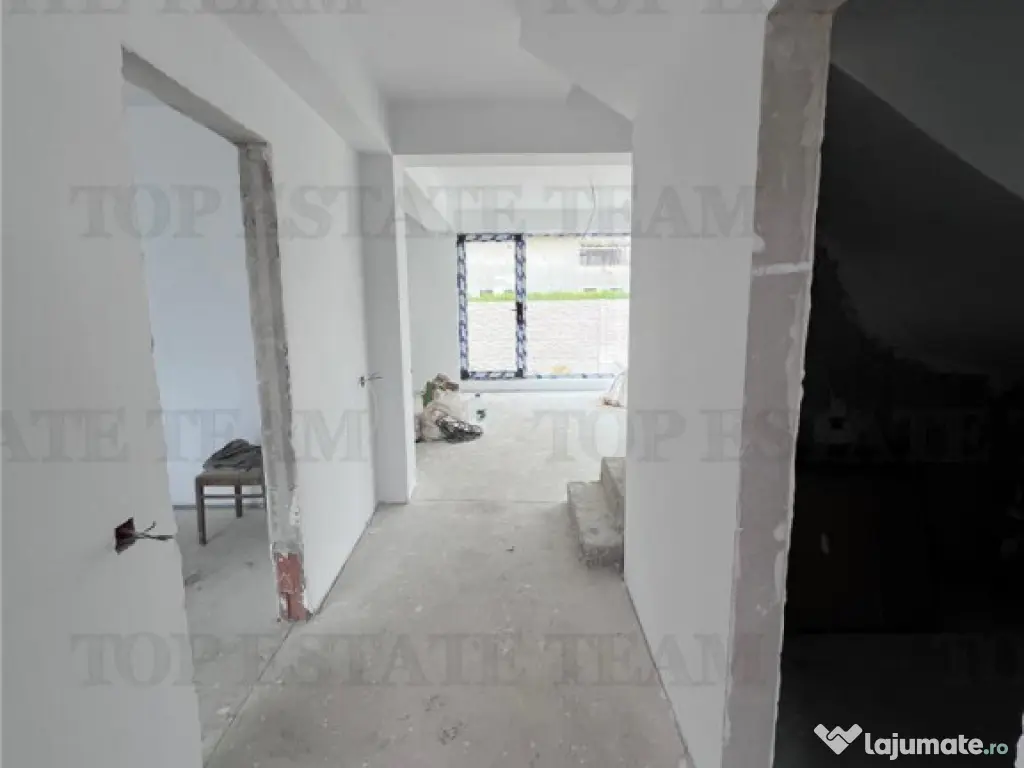 Vila moderna, individuala cu 4 camere , 3 bai , Living , te 