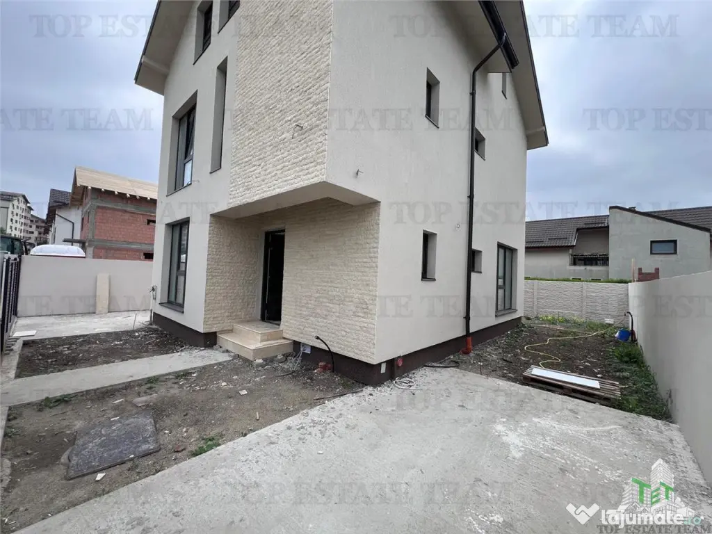 Vila moderna, individuala cu 4 camere , 3 bai , Living , te 
