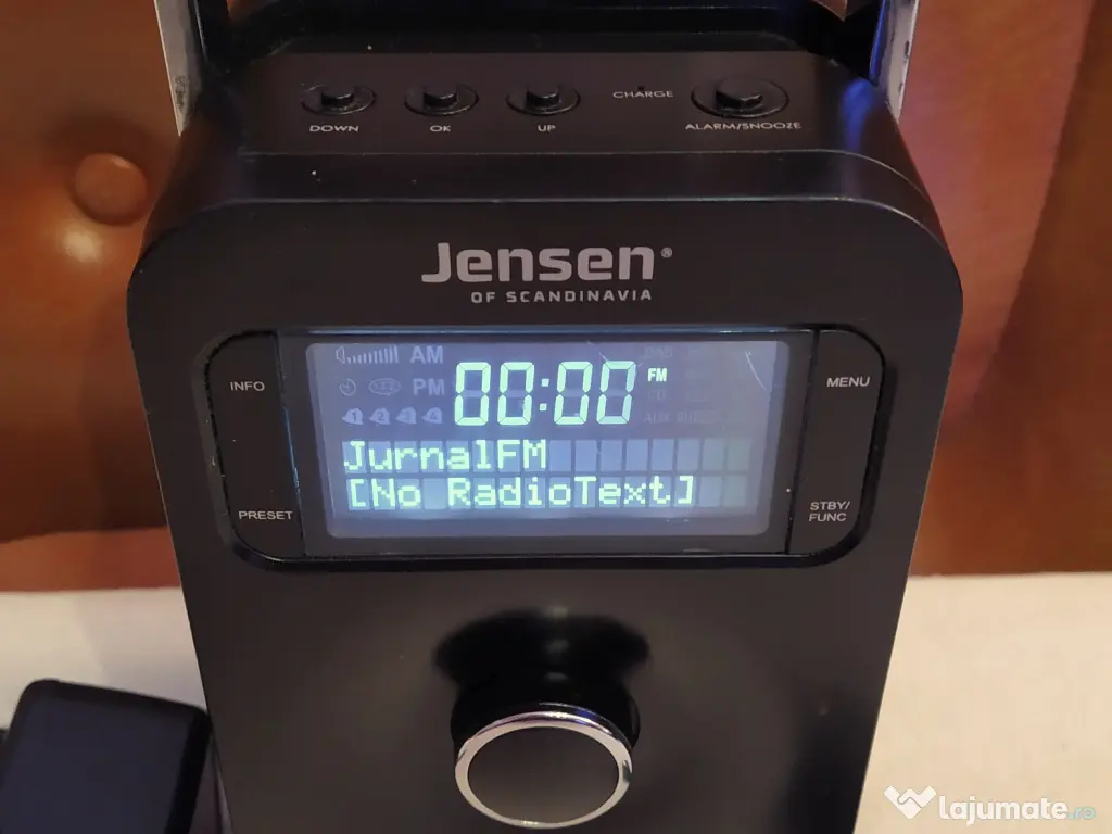 Jensen of Scandinavia FOX 200v2 .Radio portabil digital 
