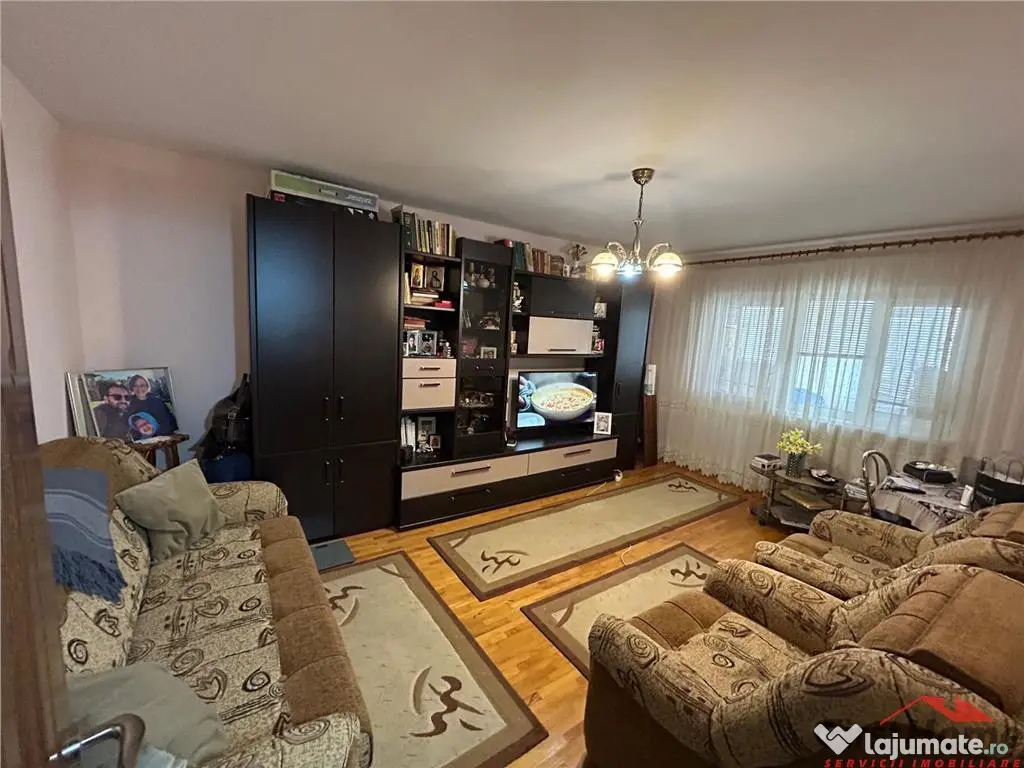 Apartament cu 2 camere de , 57mp, zona centrala, Piata Moldo 