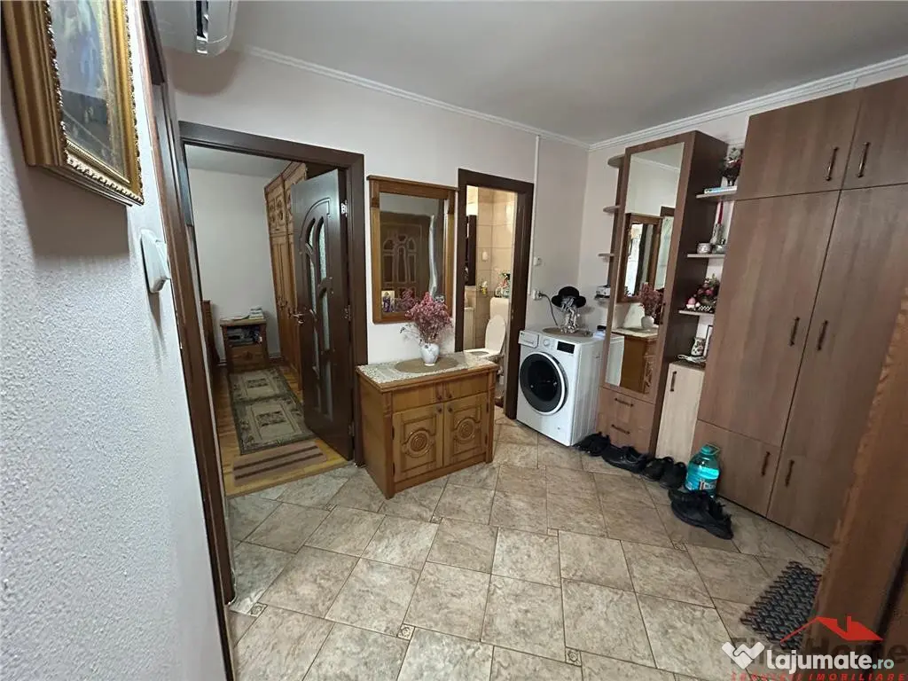 Apartament cu 2 camere de , 57mp, zona centrala, Piata Moldo 