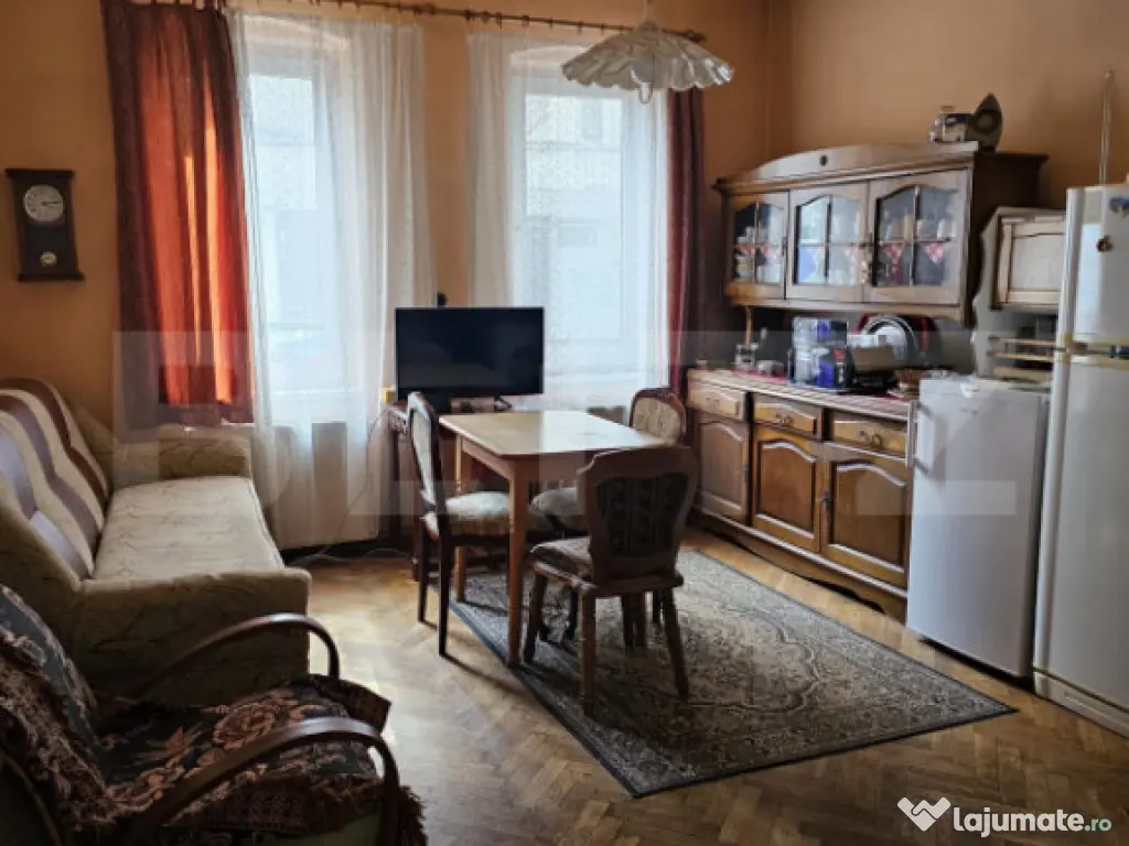 Casă individuală, central, 306 mp teren, Târgu Mureș 