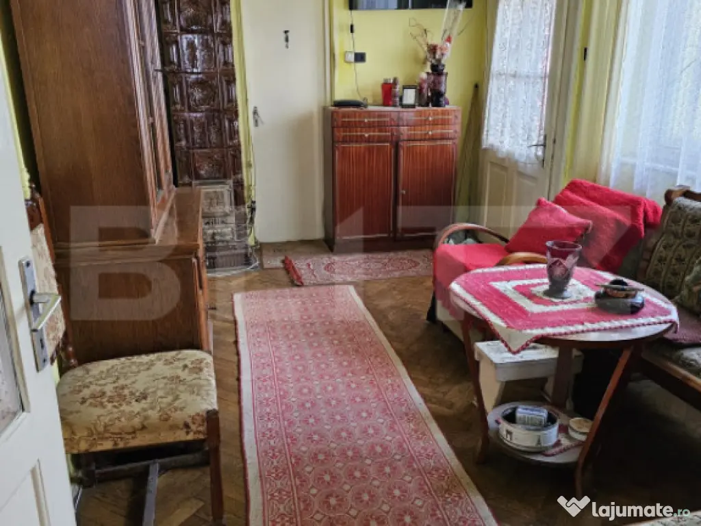 Casă individuală, central, 306 mp teren, Târgu Mureș 