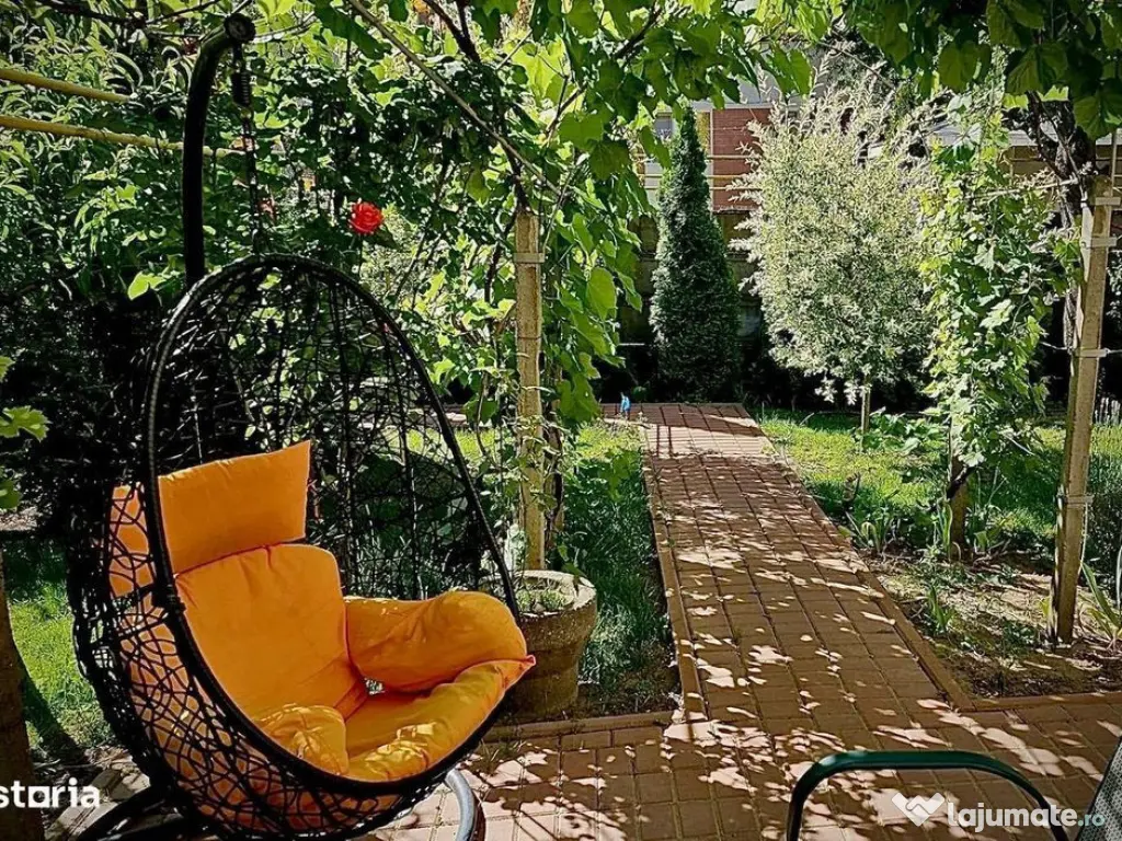 Casa tip Duplex P+1E + demisol + garaj | Zonă centrală ... 