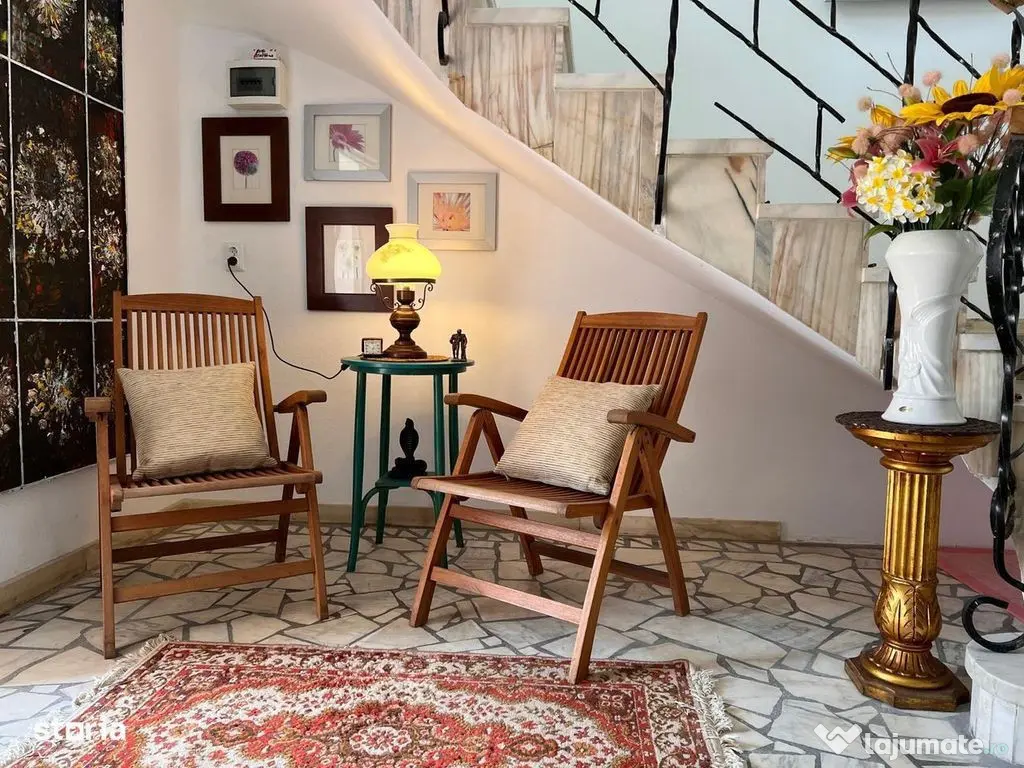 Casa tip Duplex P+1E + demisol + garaj | Zonă centrală ... 