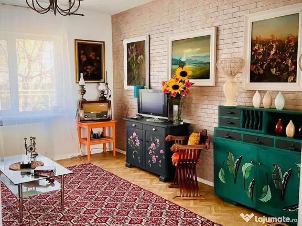 Casa tip Duplex P+1E + demisol + garaj | Zonă centrală ... 