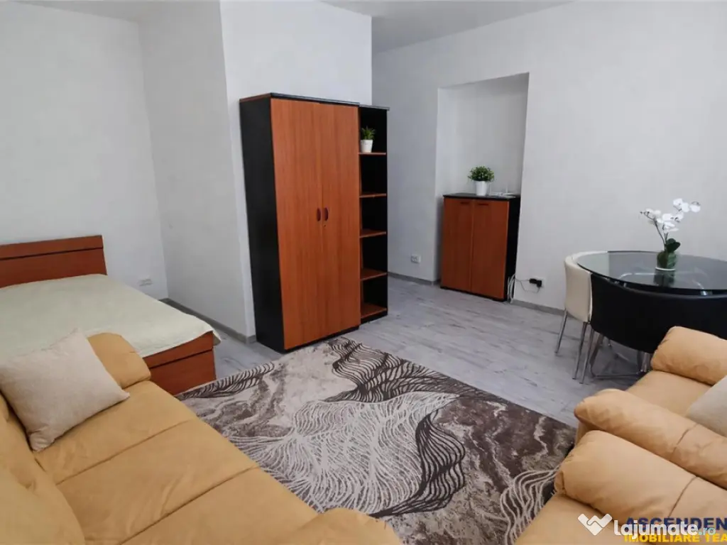 2 apartamente pretabile circuit turistic, Centrul istoric, S 