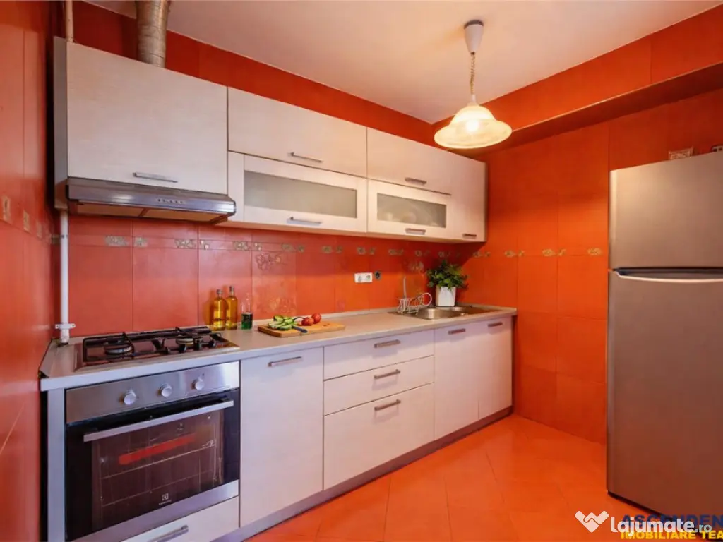 3D Film! Decomandat, etaj2, terasa, parcare, Central, Brasov 