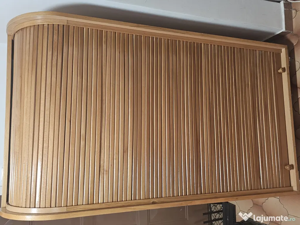 Dulap in stare foarte buna 