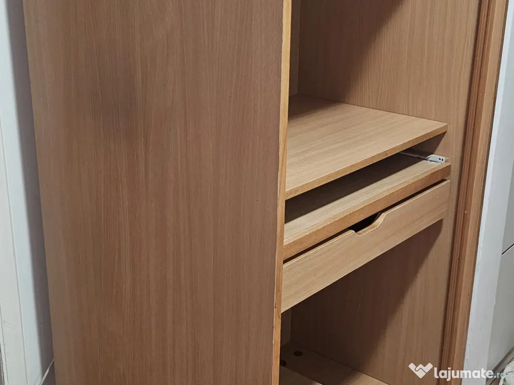 Dulap in stare foarte buna 