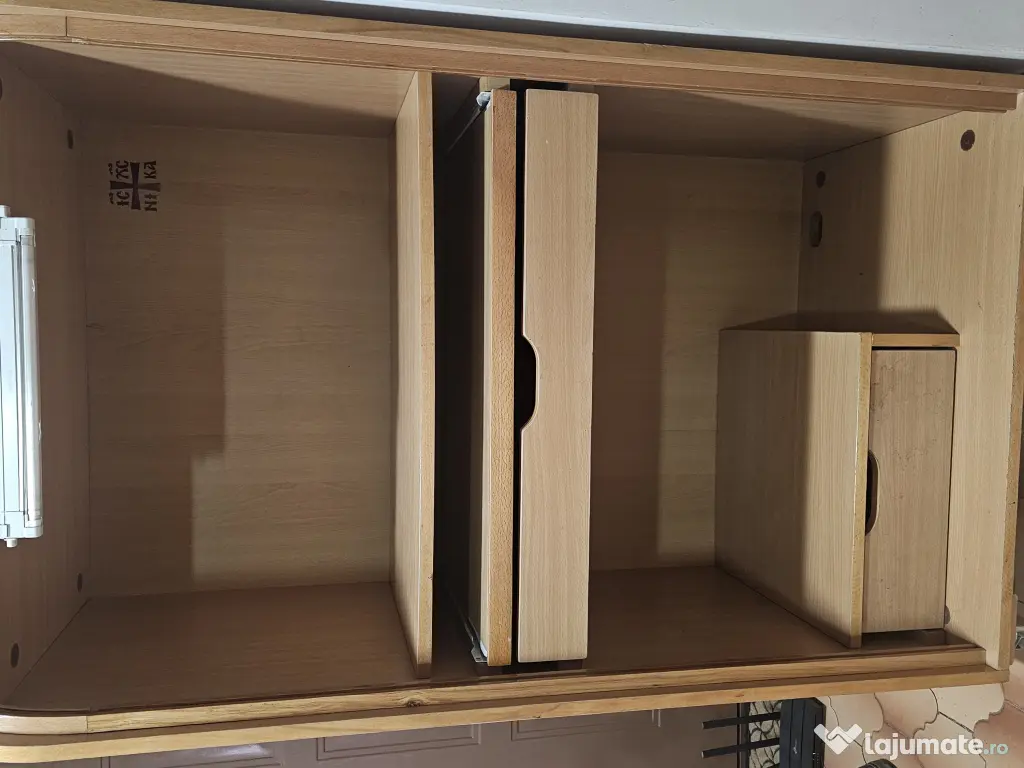 Dulap in stare foarte buna 