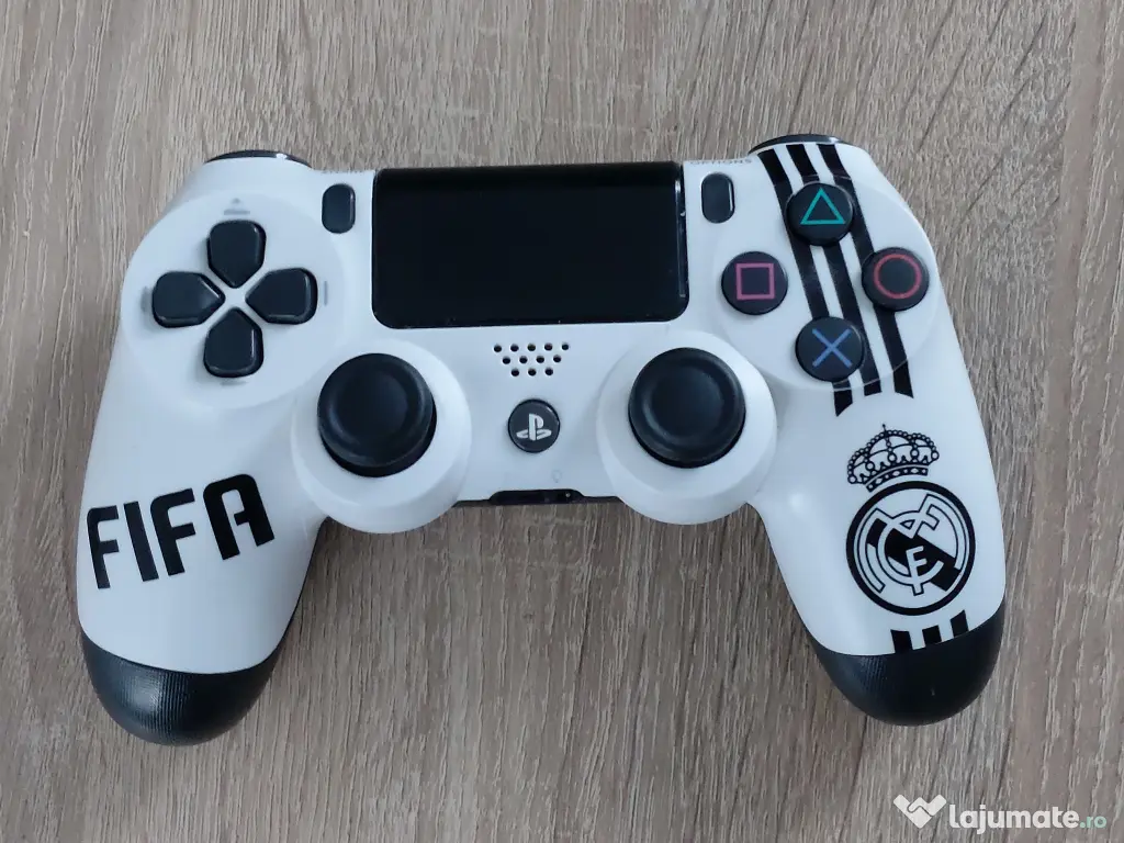 PS4 Standard Modat 1TB