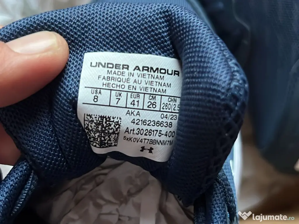 Adidași Under Armour 