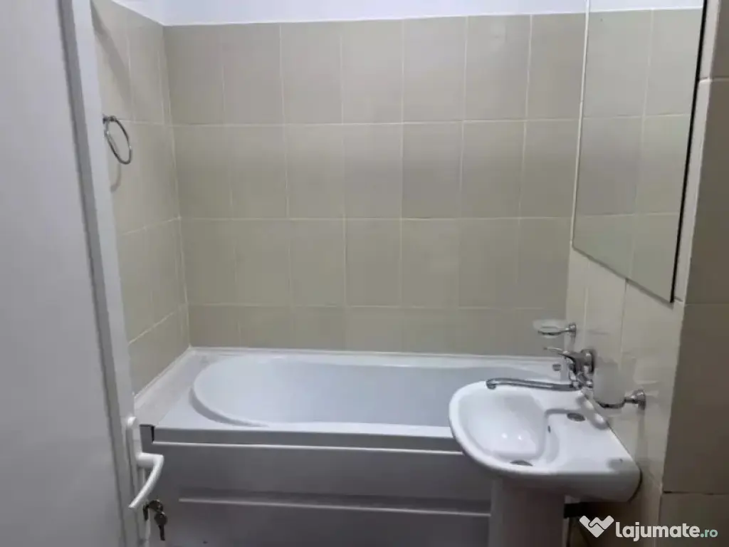 Apartament 1 camera D, in Gara, 