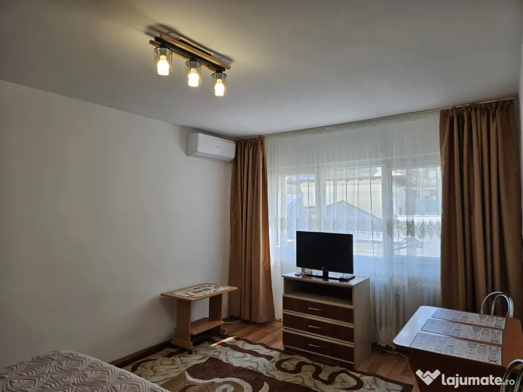 Garsoniera Piata Dorobanti, etaj 3 