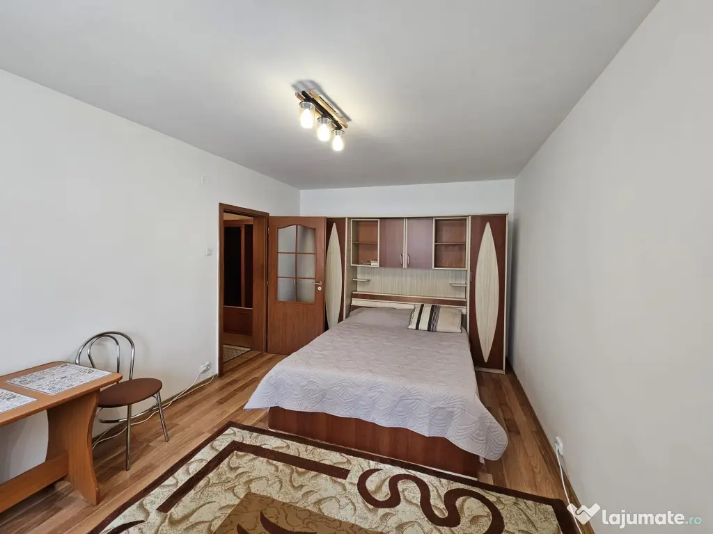 Garsoniera Piata Dorobanti, etaj 3 