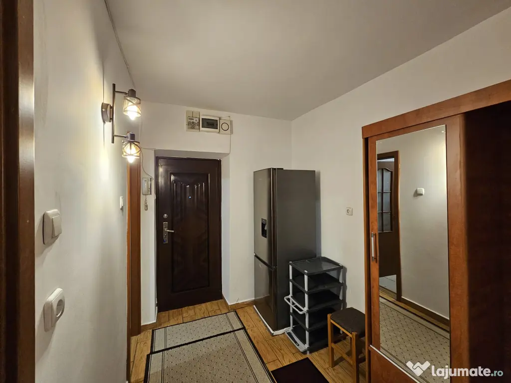 Garsoniera Piata Dorobanti, etaj 3 