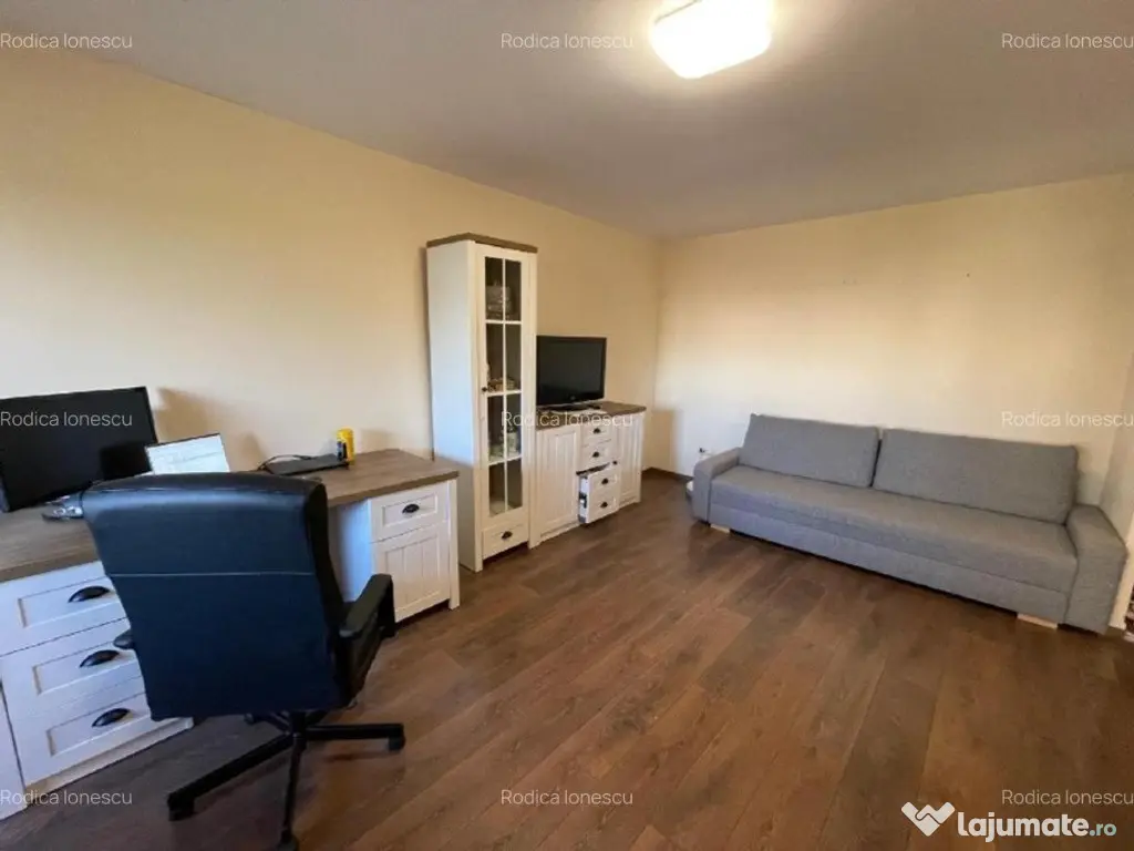 Decebal muncii etaj 4