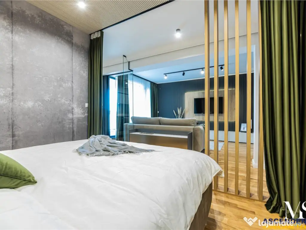 Cosmopolit Central, Studio LUX in fin aliniament, parcare s