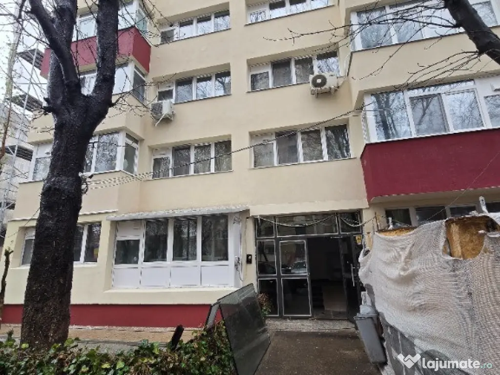 Apartament 2 camere Sector 4, Etaj 2, anvelopat