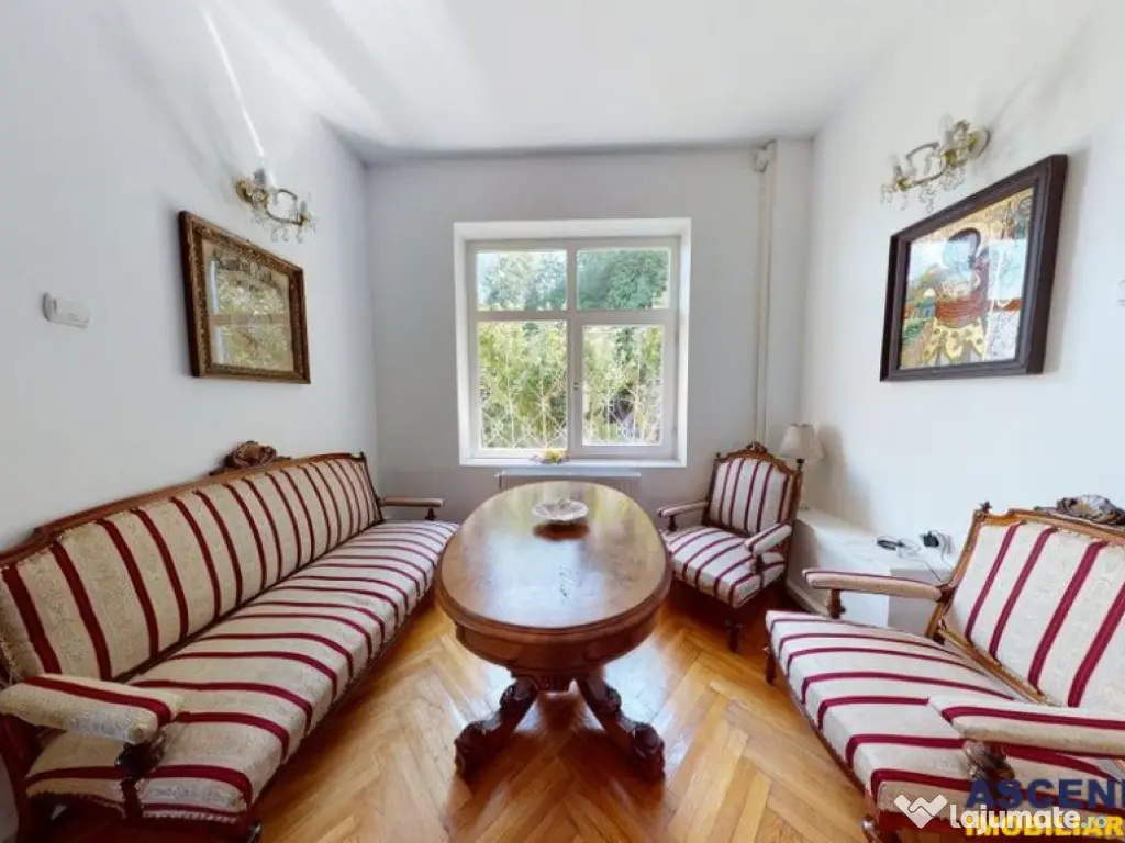 Casa saseasca autentica,1.100 mp teren, pomi fructiferi si p 