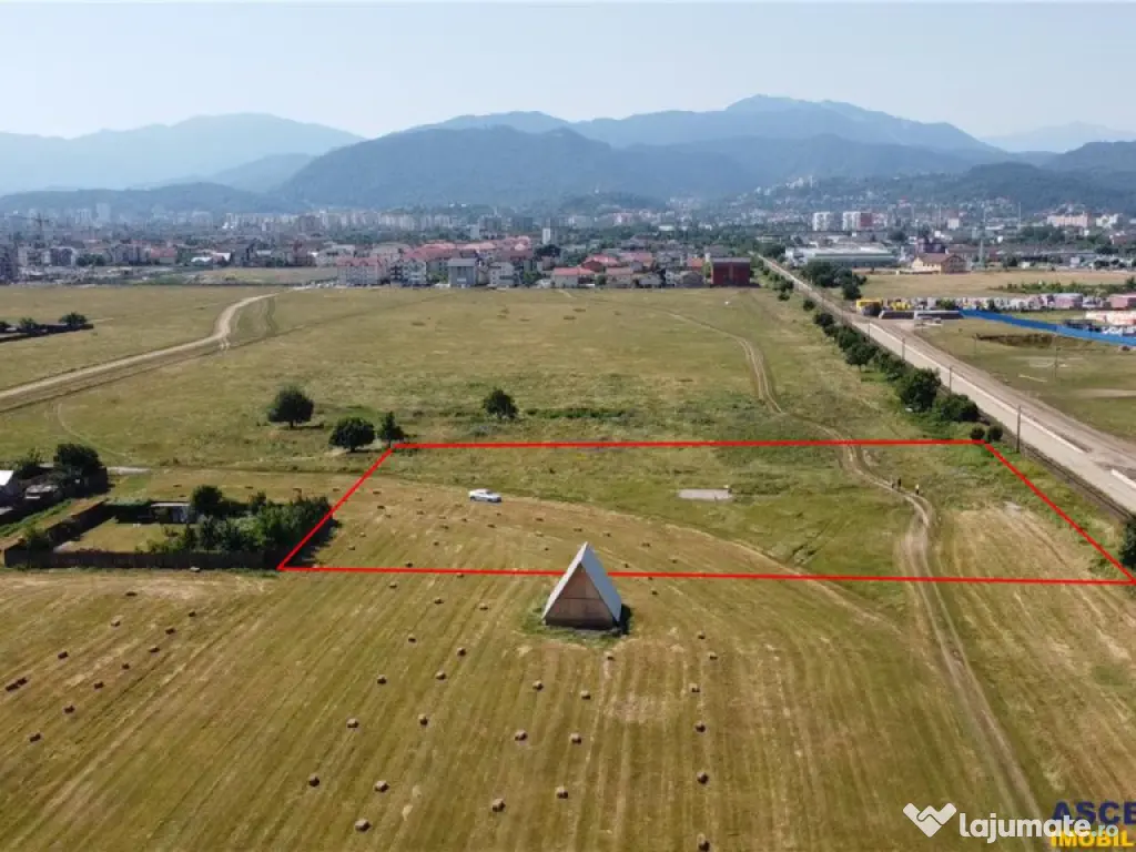 Teren intravilan pretabil:constructie blocuri vile investiti 